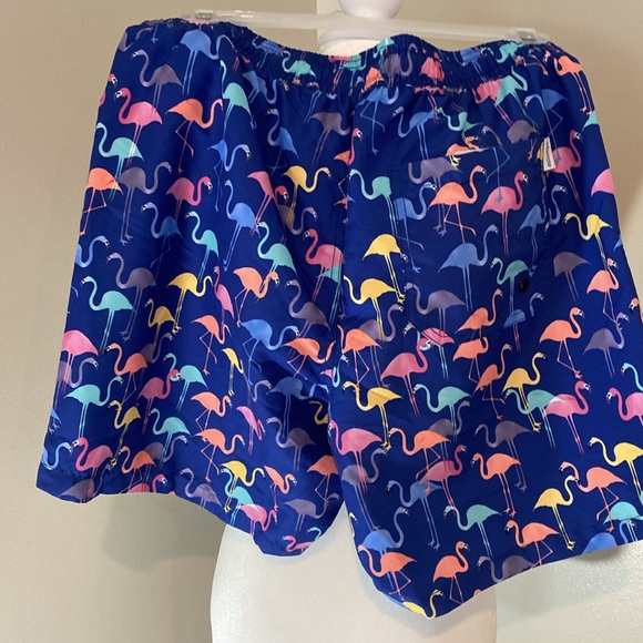 NWT Men’s Medium Swim Trunks - Picture 2 of 4